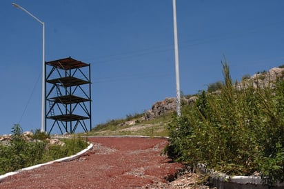 Recursos. Este año se continuará con la obra física en el parque extremo del Cerro de la Pila. (EL SIGLO DE TORREÓN)