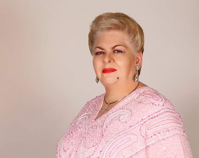 'Cada 10 de mayo es muy duro y triste para mí, yo creo que muchas personas me entenderán...no es fácil superar la pérdida de una madre, es complicado de aceptar”.
- PAQUITA LA DEL BARRIO, Cantante