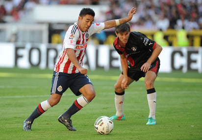 Marco Fabián de la Mora anotó tres goles en el partido de ayer.  (Jam Media)