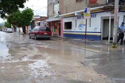 Reglamento. Se tienen los mismos horarios en cuanto al cierre de cantinas, bares y restaurantes-bar en la región.