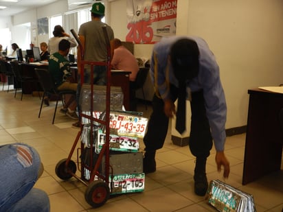 Proceso. Ayer se dio a conocer que en el 2016 habrá cambio de placas en Coahuila.