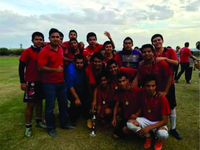 La cancha principal de la UTT fue testigo de un intenso partido en la gran final de la liga de futbol soccer estudiantil categoría Sub-20. Conalep se corona bicampeón en futbol estudiantil