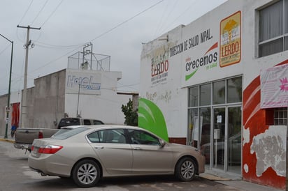 Evalúan. Salud Municipal seguirá dando pláticas de prevención en las escuelas secundarias y preparatorias que lo soliciten. (ARCHIVO)