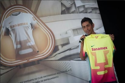 Se dio a conocer un uniforme especial a manera de homenaje al exarquero Jorge Campos. (Twitter)