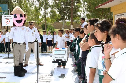 Colaboran. El área de Educación Vial cuenta con cursos de capacitación del Consejo Nacional para la Prevención de Accidentes. (EL SIGLO DE TORREÓN)