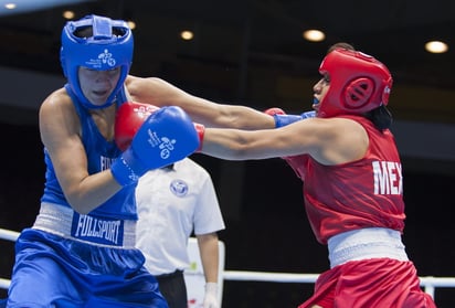 Victoria Torres (der) en su duelo contra Dayana Sánchez. (EFE)