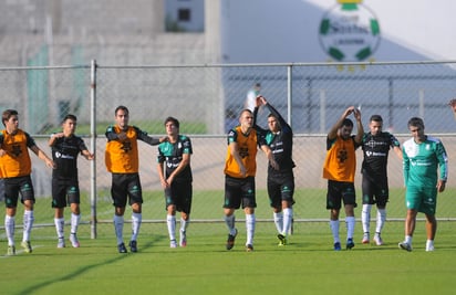 Los albiverdes mantendrán su entrenamiento a puerta cerrada, el técnico Pedro Caixinha, quiere concentración absoluta dentro del plantel, con el objetivo de debutar con un triunfo en el Apertura 2015. (Foto Jesús Galindo)
