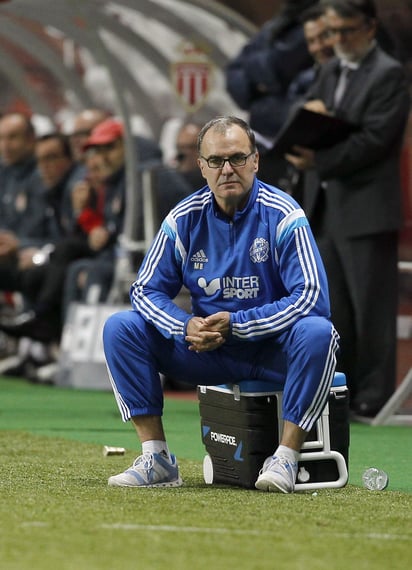 Bielsa recibió un llamado formal el pasado martes para tomar las riendas del Tri, contacto que supuestamente encabezó Andrés Fassi, vicepresidente deportivo de Grupo Pachuca. (ARCHIVO)