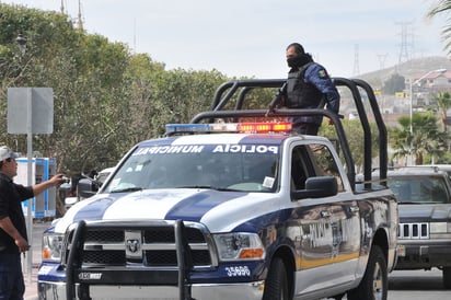 Movilización. Policías municipales participaron en la búsqueda.