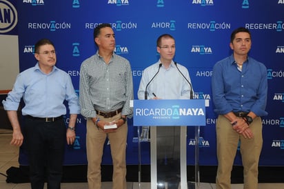 'El llamado hoy aquí en La Laguna es a la unidad del partido, convencidos de que el PAN necesita unidad en torno a principios y valores, no en torno a intereses y privilegios, manifestó el candidato a la dirigencia del blanquiazul. (RAMÓN SOTOMAYOR)