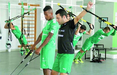 Los Guerreros del Santos Laguna tuvieron una práctica regenerativa en el Territorio Santos Modelo. Guerreros alistan salida a Querétaro