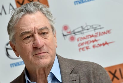 El estadounidense Robert de Niro, ganador de dos premios Oscar y considerado uno de los actores más importantes del cine hollywoodense por su versatilidad y calidad interpretativa, celebra este lunes su cumpleaños número 72, a la espera del estreno de los filmes “El becario” y “Joy”. (ARCHIVO)