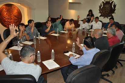 Sesión. Se pidió información sobre el proyecto del paseo peatonal de la calle Independencia. 