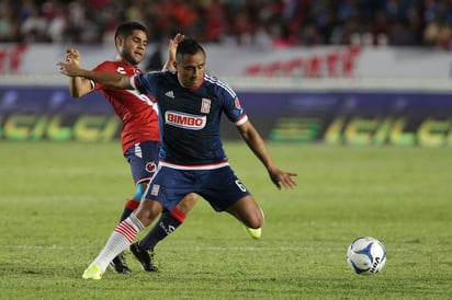 'A ningún jugador le gusta estar en la banca, tampoco diré que es cierto y que me gusta estar donde estoy. Son cosas del técnico, ellos sabrán en qué cosas estoy fallando', declaró el defensor. (Archivo)