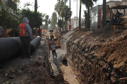 Menos dinero. Señalan calificadores que los Estados tendrán una baja de recursos lo que afectará las obras presupuestadas.