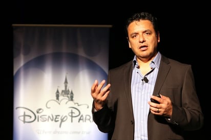 El ingeniero de origen mexicano Alfredo Ayala, al que algunos consideran el 'Steve Jobs Latino', y quien lidera los equipos de investigación y desarrollo en Walt Disney Imagineering, el brazo científico de la compañía de entretenimiento. (ARCHIVO)