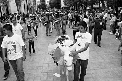 Encuesta. El 25 por ciento definió la felicidad con la palabra 'Familia'.