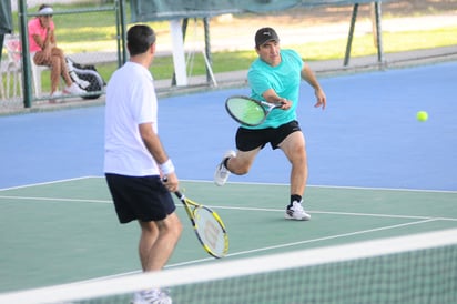 Durante cuatro días las canchas del Parque España, vibrarán con intensos y emocionantes partidos en cada una de las categorías. (Archivo)