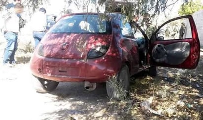 Identificación. Muere joven que fue localizado dentro de auto con un balazo en la cabeza. (ARCHIVO)