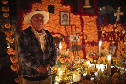 Maravillosa noche de muertos en la isla de Janitzio