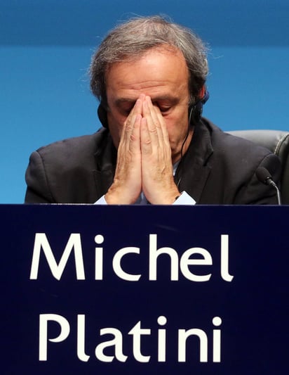 Michel Platini enfrenta una posible suspensión de por vida por el Comité de Ética de la FIFA. Quieren fuera a Michel Platini