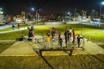 Atractivos. Podría ser a partir del 7 de enero que inicien los 'Jueves Perrones' en la Línea Verde de Torreón. (ARCHIVO)