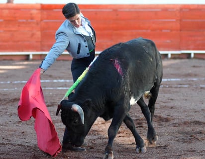 La novillada empezará en punto de las 5 de la tarde en la plaza de toros Alberto Balderas. (Archivo)