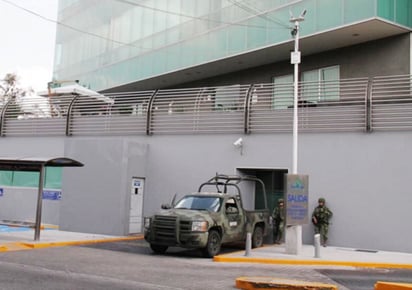 Si bien el sospechoso ya está en manos de la SEIDO, se desconoce si seguirá hospitalizado en esta ciudad o si será trasladado a un hospital militar de la Ciudad de México. (TWITTER)