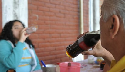 Cambios. El estudio reporta una reducción de hasta 12 por ciento en la compra de bebidas azucaradas para diciembre 2014.