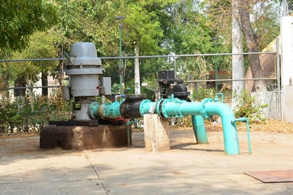 Mantenimiento. Simas asegura que se tendrá agua suficiente para la próxima temporada alta, con el mantenimiento de bombas. (EL SIGLO DE TORREÓN)