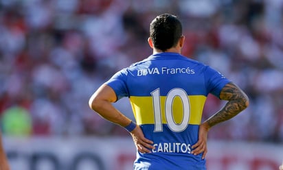 Destaca la ausencia del delantero Carlos Tévez, quien logró el subcampeonato en la Copa América de Chile. El 'Apache' regresó de la Juventus de Italia para jugar en Boca Juniors donde no pasa por un buen momento. (EFE)