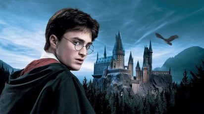 El centro fue inspirado en las historias y personajes de J.K. Rowling que fueron llevados a la vida en los filmes de Warner Bros. (ARCHIVO)
