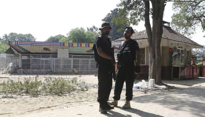 Han arrestado a supuestos terroristas y colaboradores del ataque, además de incautarse de armas y munición. (EFE)