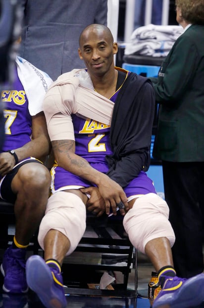 Kobe Bryant sufrió la peor paliza de su carrera, fue ante Utah. Kobe recibe la peor paliza de su carrera