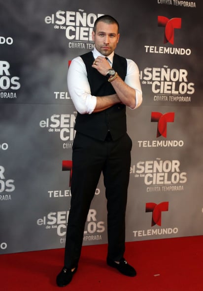 Por lo pronto, el actor celebra el estreno de la cuarta temporada de la serie de televisión que le ha dado fama internacional. (ARCHIVO)