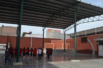 Condiciones. Solamente el 60 por ciento de las instituciones educativas de la región Lagunera de Durango cuenta con un domo. (ANGÉLICA SANDOVAL)