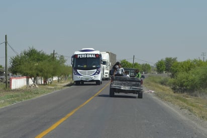 Necesidad. Mejorar la infraestructura carretera y conectividad de Tlahualilo es una de las prioridades ante el posible desarrollo. (CLAUDIA LANDEROS)