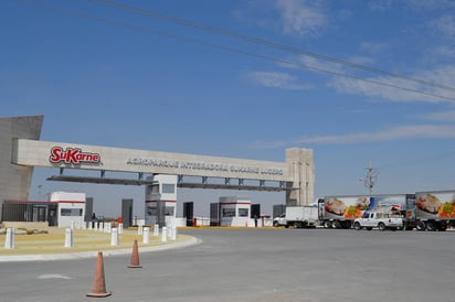 Beneficios. La instalación de la empresa SuKarne ha traído grandes beneficios al ejido Lucero. (EL SIGLO DE TORREÓN)