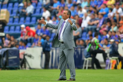 'Un equipo que no hizo una llegada en todo el juego en un corner nos gana el partido. Tuvimos nosotros muchas más oportunidades, un segundo tiempo muy bueno del equipo y pude recuperar a mis lesionados', dijo el estratega de Cruz Azul. (JAM MEDIA)