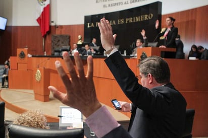 A pesar de los pendientes, los legisladores celebraron el fin del período de sesiones y se felicitaron por el trabajo que ha hecho el Senado. (ARCHIVO)
