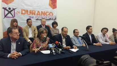 Evento. Los empresarios informaron que cinco de seis aspirantes a la gubernatura de Durango cancelaron su participación.