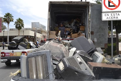 Los residuos serán trasladados a una planta que cuenta con los permisos otorgados por las autoridades para su reciclado. (EDITH GONZÁLEZ)