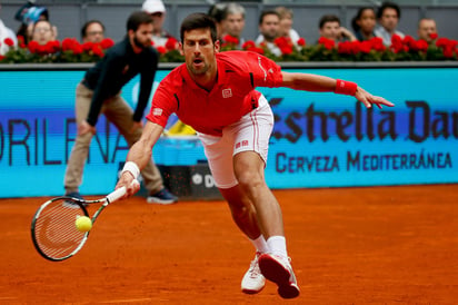 El número uno del ranking de la Asociación de Tenistas Profesionales (ATP) comenzó implacable el primer set y cobró el único rompimiento que se le presentó para adjudicarse este parcial por resultado de 6-3.