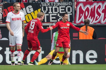 Javier Hernández es el cuarto goleador de la Bundesliga. (Notimex)