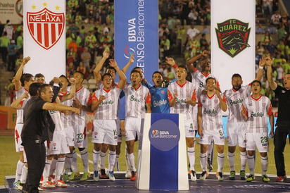 Los Rayos celebraron el regreso al máximo circuito del futbol mexicano en la cancha del FC Juárez. (Jam Media)