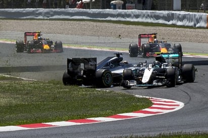 Ambos tuvieron un accidente en el Gran Premio de España 2016, lo cual los dejo fuera de la carrera. 