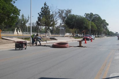 Bulevar. El bulevar Miguel Alemán, una de las dos principales entradas a la ciudad, lleva en obra desde diciembre del año pasado. (ARCHIVO)