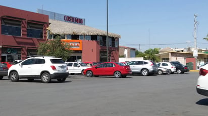 Seguros. Restaurantes de Gómez Palacio, hasta el momento, no han sufrido de percances de robos y asaltos como en otros comercios. (EL SIGLO DE TORREÓN)