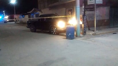 Homicidio. De madrugada localizan cadáver de hombre con torniquete en el cuello y envuelto en una cobija en Zaragoza Sur.  (EL SIGLO DE TORREÓN) 