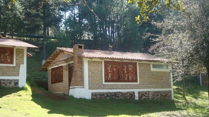 Cabañas. Crece el número de visitantes a los centros de ecoturismo en la Sierra duranguense, sobre todo de Sinaloa y Torreón.